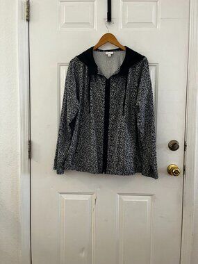 J.Jill Fit Woman's Activewear Floral Zip-Up Front Light-Weight Jacket Sz Lr